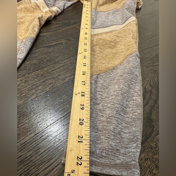 Alo • Yoga High Waist Alosoft Sheila Leggings (S) - Picture 10 of 11